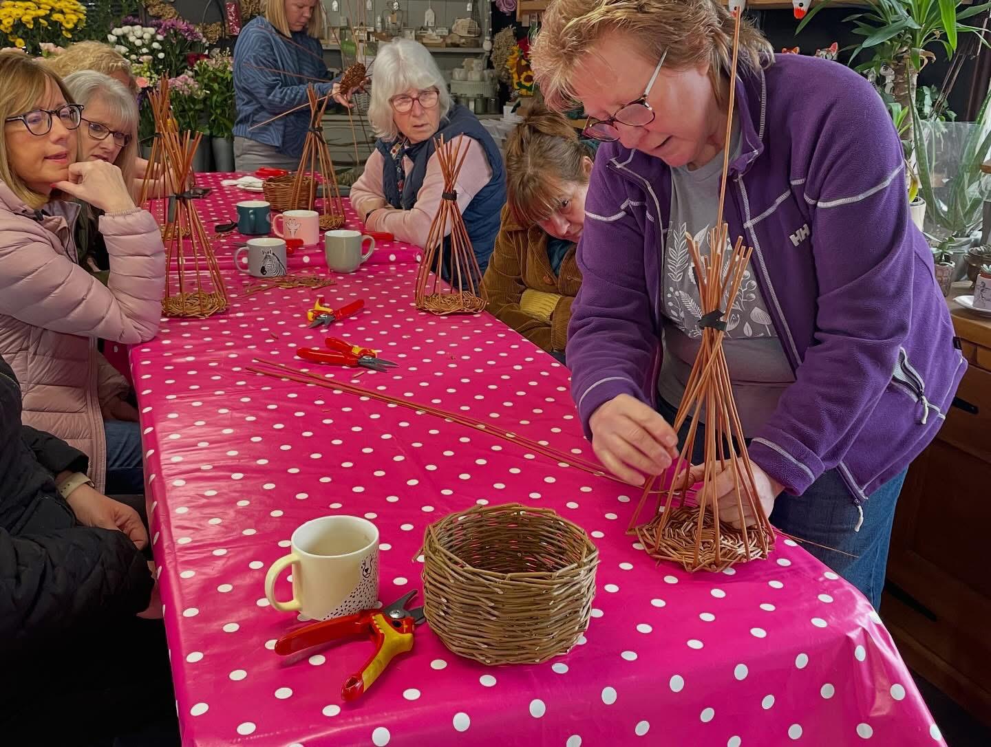 Willow Basket & Fresh Flower Workshop 03